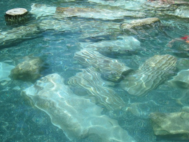 3.Pheia: Trong cuộc chiến Peloponnesian kéo dài gần 30 năm trong thế kỷ 5 trước Công nguyên giữa Athens và Liên đoàn Peloponnesian, thành phố cổ Pheia trở thành mục tiêu của hai bên. Cuối cùng, người Athens chiếm giữ Pheia và biến nơi đây trở thành nơi cung cấp khí tài quân sự.