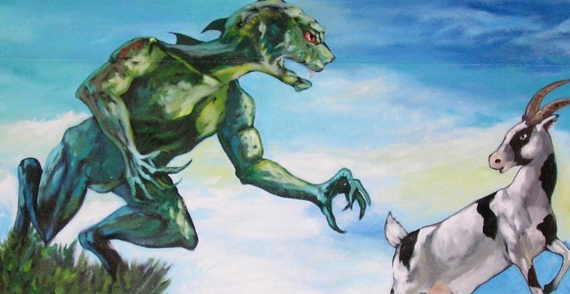 Khi đó, quái thú Chupacabra đã giết chết 8 con dê. Điểm chung của những con vật xấu số này là có 3 vết thương sâu trên ngực và bị hút cạn máu tới chết.