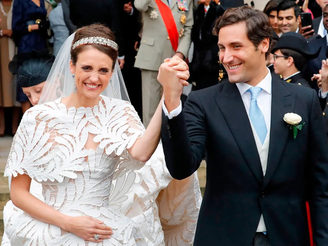 Hoàng tử Jean-Christophe từng sống và làm việc ở New York (Mỹ) và London (Anh). Tháng 10/2019, anh kết hôn với nữ bá tước Olympia von und zu Arco Zinneberg của Hoàng gia Australia. Anh chia sẻ đã yêu vợ ngay từ cái nhìn đầu tiên.