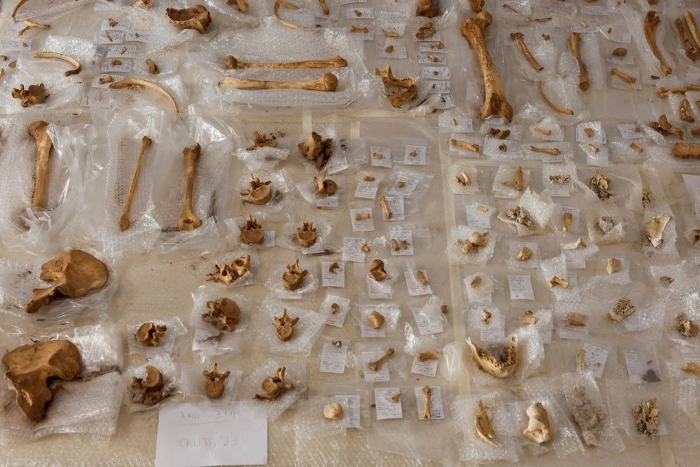 6 thi hài có cái chết “dữ dội", tư thế đáng sợ trên vách đá 6 thi hai co cai chet “du doi