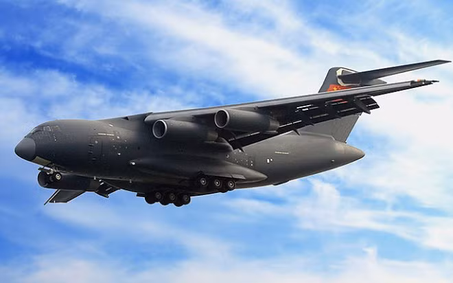 Thông tin trên các trang mạng của Trung Quốc cho biết, nước này đang có kế hoạch chuyển hóa một số vận tải cơ này thành máy bay tiếp nhiên liệu trên không. Ảnh: Refult.com.