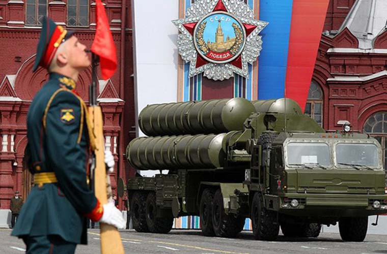 Tuy nhiên, thông tin về khả năng Qatar có thể sắp mua “rồng lửa” S-400 (NATO định danh SA-21 Growler) cũng đã khiến cho Ả Rập Xê Út “đứng ngồi không yên” và họ đang tìm cách “chặn đứng” thương vụ này. Ảnh: Army Techonolgy.