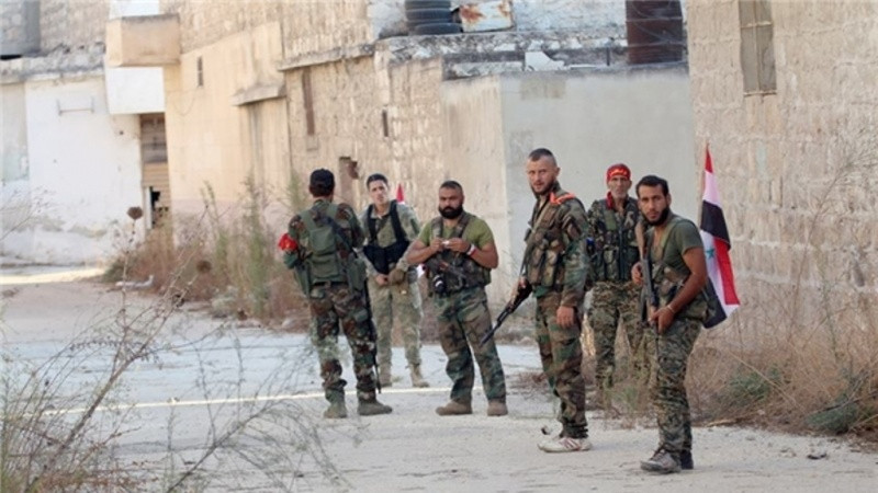 Nguồn tin chiến trường nói thêm, Quân chính phủ Damascus hiện giờ đã giành lại toàn bộ các khu vực mà quân nổi dậy chiếm đóng ở Daraa, và chỉ còn 6% diện tích tỉnh này đang nằm dưới sự kiểm soát của phiến quân IS. Ảnh: parstoday.com.