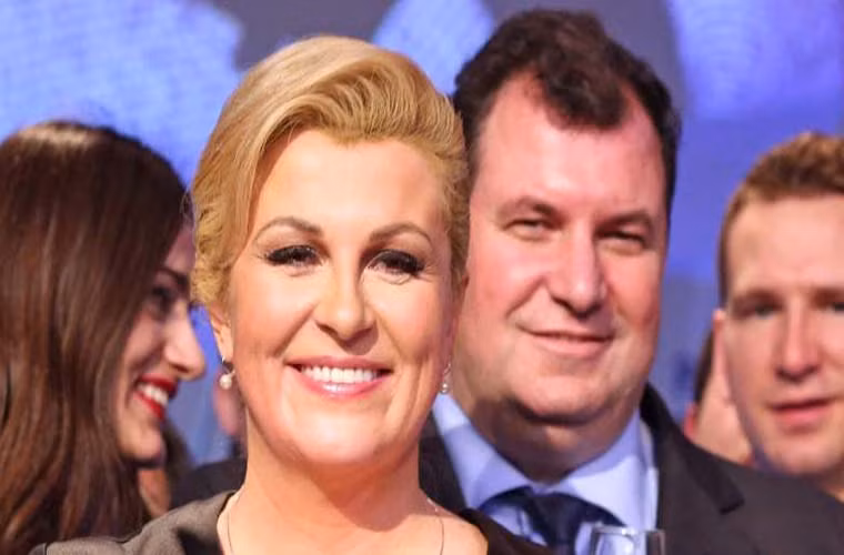 Than phuc su nghiep cua Tong thong Croatia xinh dep-Hinh-2