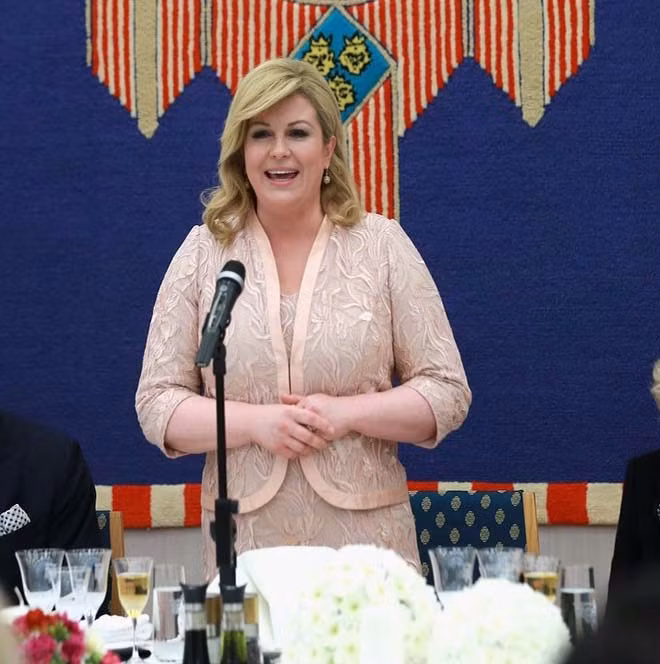 Than phuc su nghiep cua Tong thong Croatia xinh dep-Hinh-10