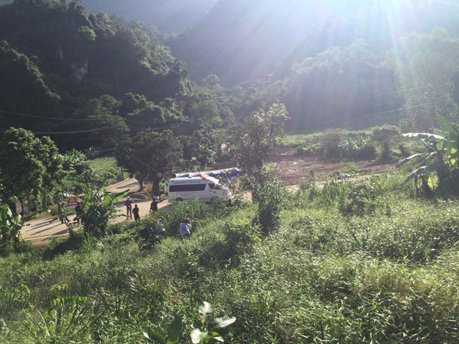 8 thanh vien doi bong Thai Lan da ra khoi hang Tham Luang-Hinh-3