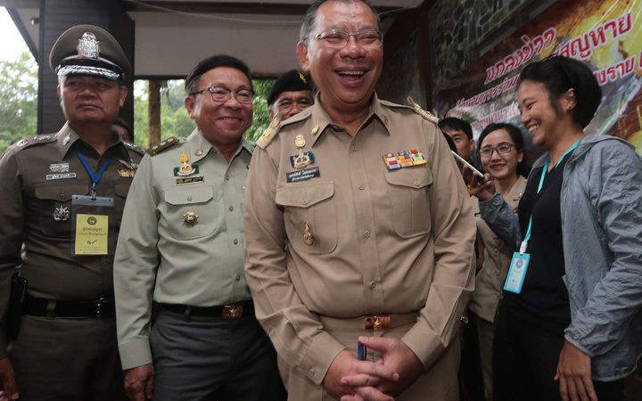 Năm 1988, ông tốt nghiệp Đại học Bang Ohio với tấm bằng Thạc sĩ chuyên ngành Kỹ thuật khảo sát và Thông tin địa lý. Ảnh: Bangkok Post.