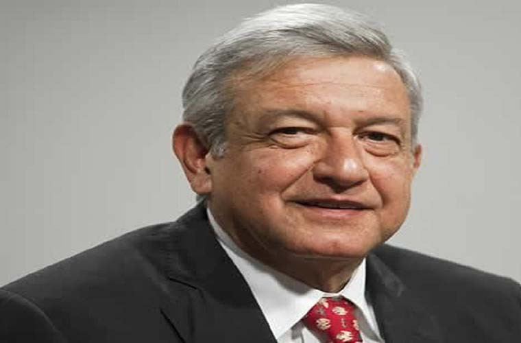 Sự nghiệp chính trị của ông Lopez Obrador bắt đầu vào năm 1976 khi ông là đảng viên Đảng Cách mạng Thể chế (PRI) tại Tabasco và sau đó trở thành lãnh đạo đảng của bang. Ảnh: Famous People.