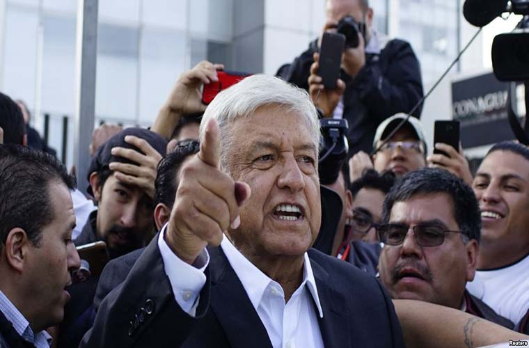 Cuối cùng, trong lần thứ ba tham gia tranh cử Tổng thống này, ông Lopez Obrador đã đắc cử Tổng thống Mexico nhiệm kỳ 2018-2024, với hơn 53% số phiếu ủng hộ. Ảnh: Reuters.