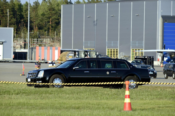 An ninh đã được siết chặt tại khu vực xung quanh khách sạn Hilton và nhiều khu vực khác tại thủ đô Helsinki để đảm bảo an toàn cho Hội nghị thượng đỉnh Mỹ-Nga, dự kiến diễn ra vào chiều 16/7. Ảnh: Reuters.