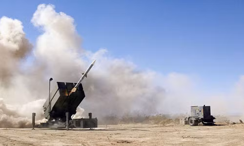 Ngoài ra, tên lửa NASAMS cũng đã được triển khai tại nhiều quốc gia châu Âu thuộc khối NATO. Trong khi đó, thủ đô Moscow (Nga) và một số thành phố ở Israel sử dụng một hệ thống phòng không tương tự lá chắn NASAMS. Ảnh: Janes.