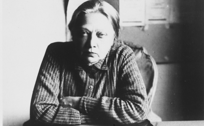 Do ảnh hưởng từ người cha, ngay từ nhỏ, bà Krupskaya đã hình thành tư tưởng tiến bộ về giải phóng nhân dân lao động khỏi sự áp bức, bất công. Ảnh: rbth.com