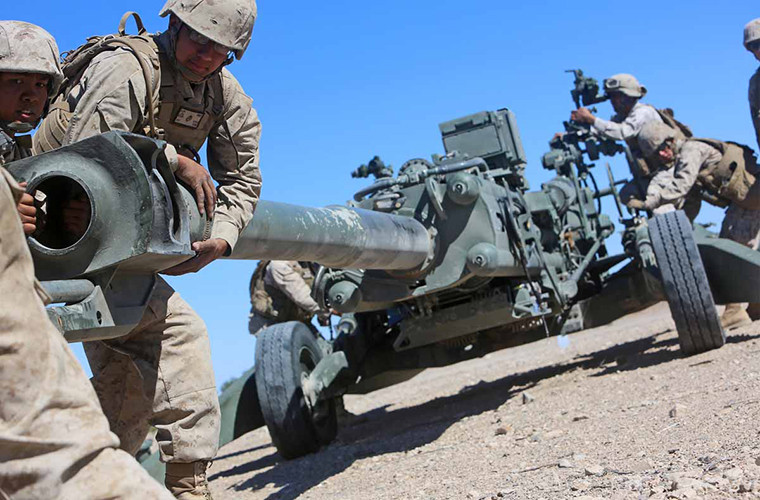 Hệ thống pháo 155 mm này mang nhiều tính năng vượt trội, có thể tấn công nhiều loại mục tiêu mục tiêu ở khoảng cách lên tới 40km với đạn pháo thông minh Excalibur hoặc 30km với đạn pháo tăng tầm. Ảnh: military.com.