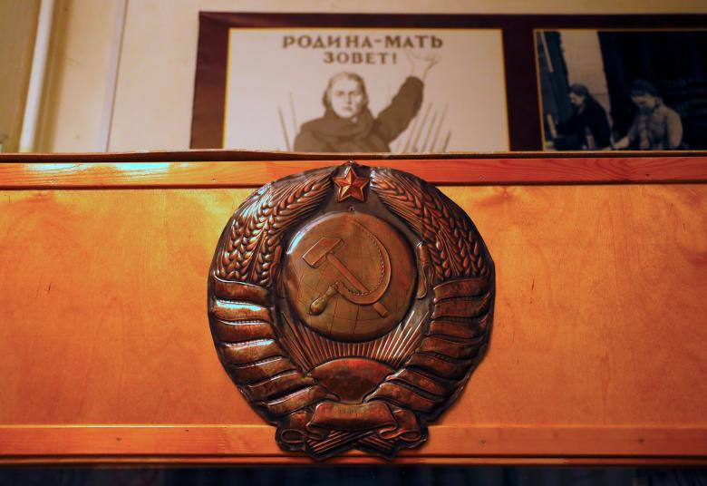 Trang Christian Science Monitor cho hay, boongke này vốn được xây dựng làm trung tâm chỉ huy cho lãnh tụ Liên Xô Stalin nhưng không được sử dụng bởi ông đã ở lại Moscow trong suốt thời kỳ Chiến tranh Thế giới Thứ hai.