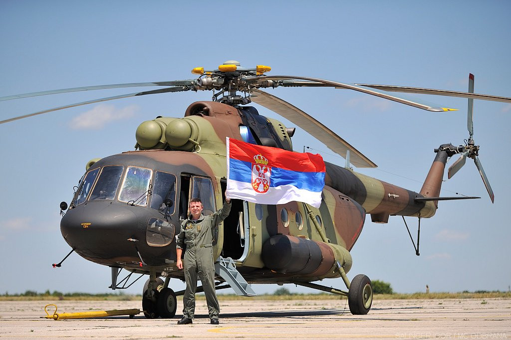 Theo Sputnik, công ty sản xuất trực thăng Russian Helicopters của Nga chuẩn bị ký hợp đồng bán 48 chiếc trực thăng Mi-17-V5 cho Ấn Độ. Ảnh: Defence Blog.