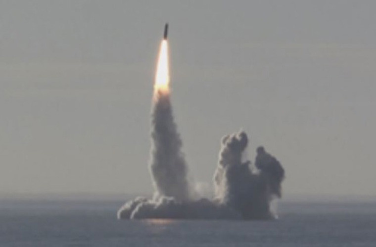 SLBM Bulava do Viện Công nghệ Nhiệt Moscow phát triển. Hai nhà thiết kế chính của dự án này là Yuri Solomonov (đến tháng 9/2010) và Alexander Sukhodolsky. Ảnh: AMN.