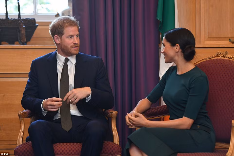 Trong chuyến công du này, Công nương Markle và Hoàng tử Harry sẽ tìm hiểu về lịch sử và văn hóa Ireland, thăm sân vận động Croke Park và tới Hiệp hội Thể thao Gaelic.