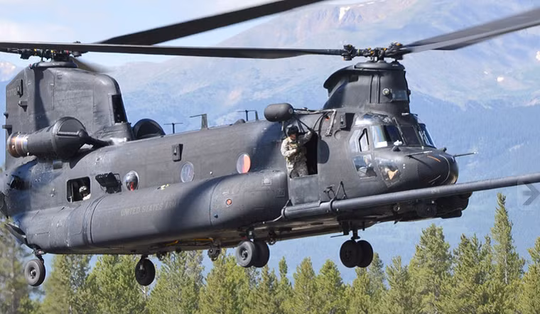 Ngoài ra, MH-47G có buồng lái mới và được trang bị hai động cơ T-55-GA-714A của tập đoàn Honeywell cùng thiết bị giúp nâng cao khả năng sống sót. Ảnh: Military Today.