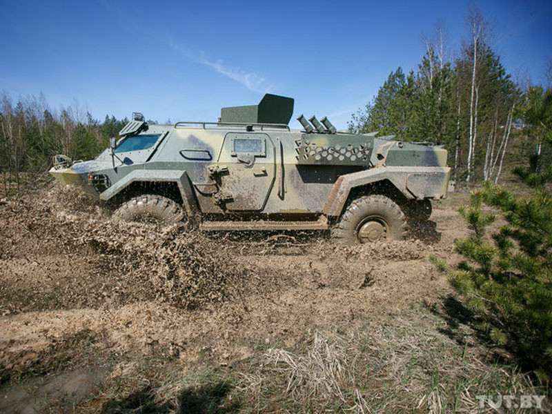 Xe thiết giáp này được thiết kế để thực hiện các nhiệm vụ trinh sát, hỗ trợ tấn công và hộ tống, tham gia vào chiến dịch gìn giữ hòa bình hay các tình huống khẩn cấp,… Ảnh: Defence Blog.