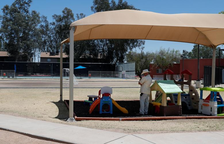Sân chơi dành cho các em nhỏ trong cơ sở lưu trú tại thành phố Phoenix.
