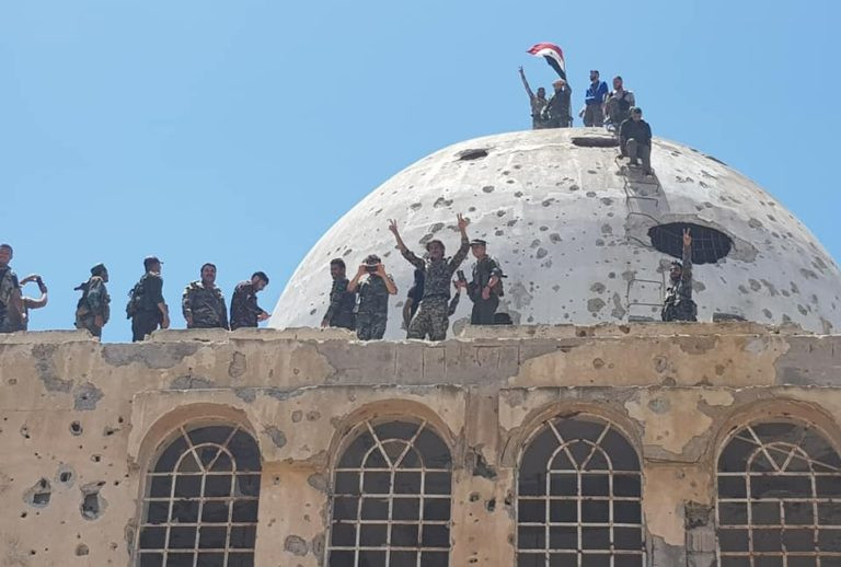 “Lực lượng chính phủ Damascus đã tiến vào thành phố Quneitra và khu Al-Qahtaniyah gần đó sau khi nhận được thông tin rằng các tất cả các tay súng nổi dậy đã rời khỏi khu vực này”, AMN đưa tin. Ảnh: SF.