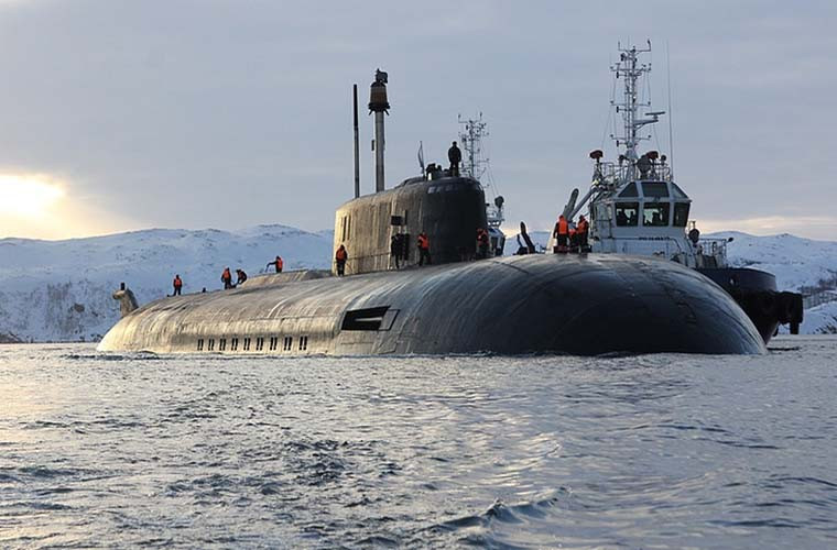Ngoài ra, tàu ngầm tấn công hạt nhân Orel Đề án 949A (NATO định danh Oscar II) của Hạm đội Biển Bắc cũng sẽ tham gia diễu hành Ngày Hải quân Nga tại thành phố St.Petersburg. Ảnh: TASS.