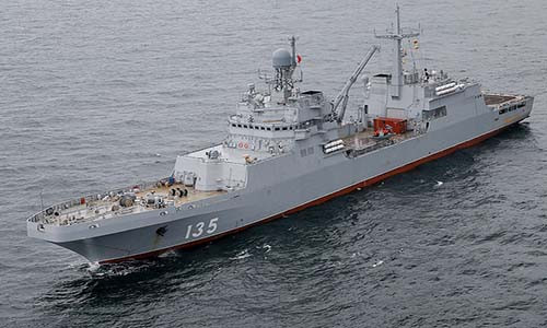 Theo hãng thông tấn TASS, hơn 40 tàu chiến Nga cùng 25 máy bay và trực thăng dự kiến sẽ tham gia buổi lễ diễu hành Ngày Hải quân Nga vào ngày 29/7 tới. Ảnh: Tàu đổ bộ tấn công cỡ lớn Ivan Gren. Ảnh: TASS.