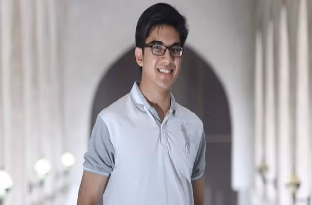 Năm 2018, Syed Saddiq trở thành nghị sĩ Quốc hội ở tuổi 25 và mới đây được bổ nhiệm làm Bộ trưởng Thanh niên và Thể thao Malaysia. Ảnh: beritadaily.com.