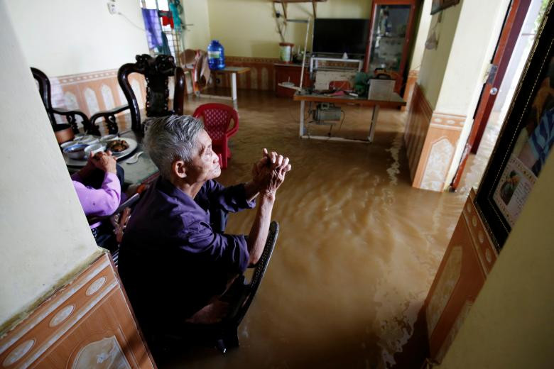 Mưa lũ đã làm ảnh hưởng nghiêm trọng đến cuộc sống của người dân địa phương.