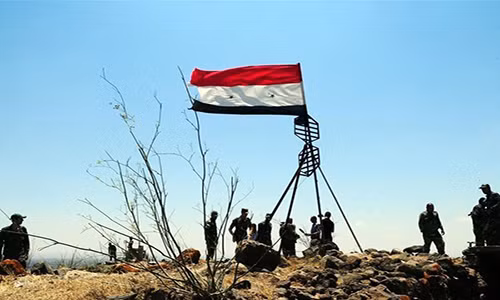 Hiện tại, lực lượng chính phủ Syria đang tìm cách bao vây nhóm IS tại Tasil và Tal Jamou từ hai phía, buộc chúng phải rút lui khỏi khu vực này. Ảnh: FNA.