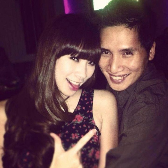 BTV Quốc Khánh là một người khá tín tiếng. Trên trang cá nhân của anh cũng rất ít khi đăng tải hình ảnh vợ con.