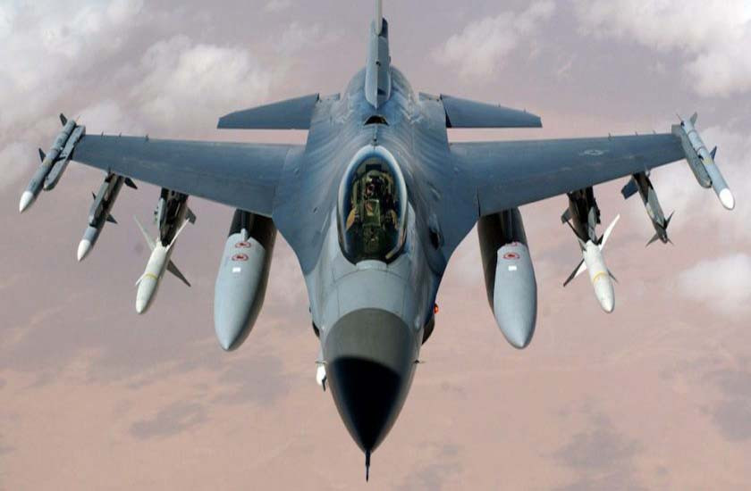 Phiên bản F-16 Block 70 được trang bị radar quét mảng pha quét điện tử chủ động tiên tiến (AESA). Ảnh: defenceupdate.in.