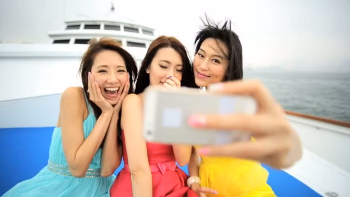 Chính nguyên nhân này khiến bạn ngần ngại để bước vào một mối quan hệ mới và tìm một người bạn đời để gắn bó bởi bạn có thể sẽ phải hy sinh cuộc sống tự do, thoải mái mà mình đang có.