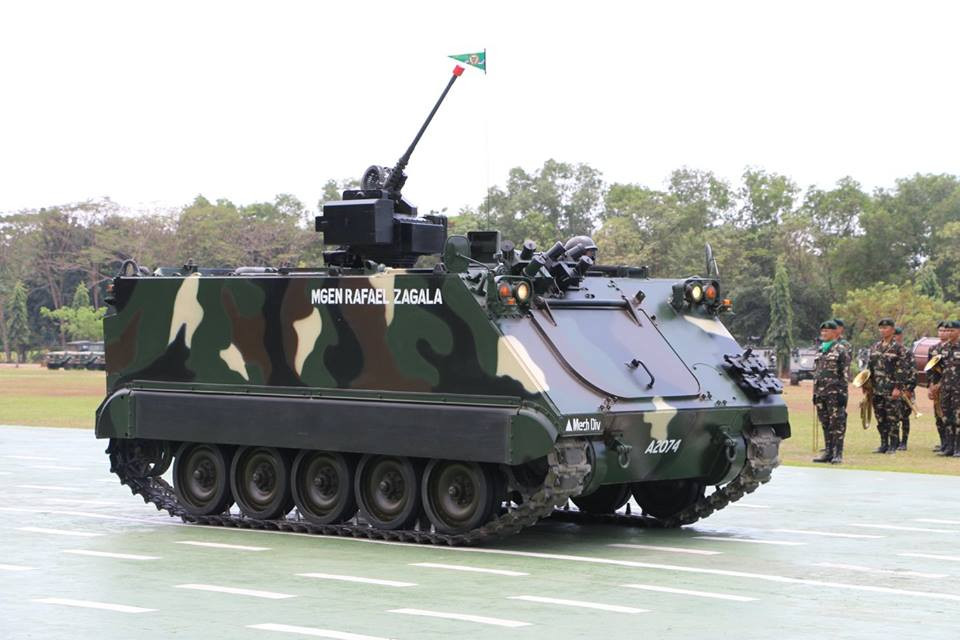 Dựa trên hợp đồng này 44 xe bọc thép chở quân M113A2 sẽ được trang bị hệ thống vũ khí điều khiển từ xa (RCWS) Dragon 12,7 mm và hệ thống chỉ huy chiến trường BMS Combat NG của công ty Elbit Systems. Ngoài ra, 5 chiếc xe bọc thép chở quân nữa (của Philippines) sẽ được trang bị hệ thống cối tự hành 81mm Soltam Cardom. Nguồn ảnh: Quân đội Philippines.