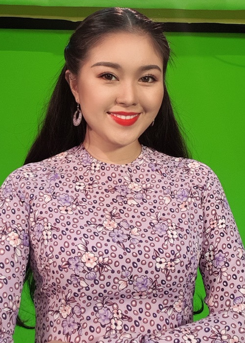 Lê Vân sở hữu nhan sắc khá xinh đẹp.