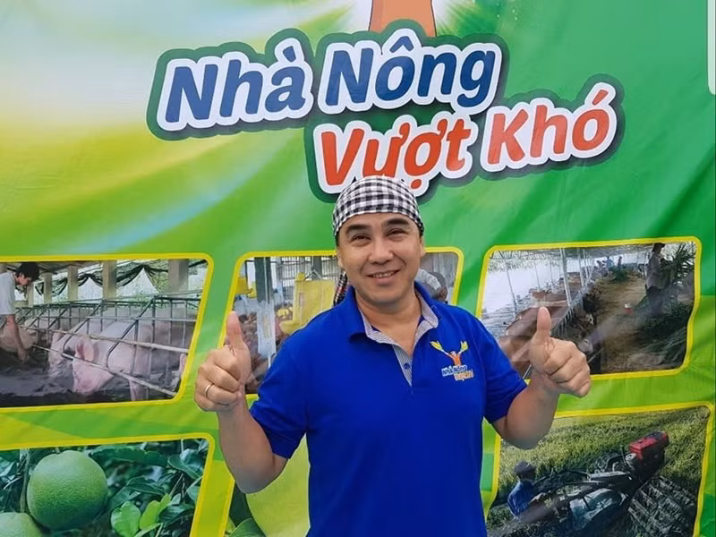 Sự nghiệp của Quyền Linh bắt đầu tỏa sáng khi anh được đóng chính phim “Khát vọng sống”. Khi lấn sân làm MC, Quyền Linh càng được nhiều khán giả biết đến. Ảnh: FBNV