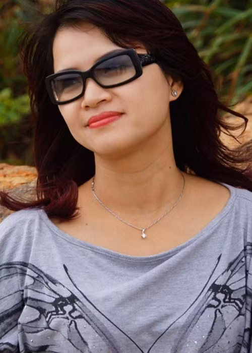 Theo website của Nhà hát Kịch Hà Nội, Thu Hạnh giành được nhiều giải thưởng như Huy chương Bạc tại Liên hoan phim truyền hình toàn quốc năm 1997 với vai nữ chính "Nguyệt" trong bộ phim "Lập nghiệp", Huy chương Bạc tại Liên hoan phim truyền hình toàn quốc năm 2002 với bộ phim "Chuyện phố phường", Huy chương Vàng tại Hội diễn Sân khấu kịch nói chuyên nghiệp toàn quốc vở diễn "Mắt phố" do Bộ VHTT&amp;DL trao tặng năm 2009. Ảnh: Vietnamnet