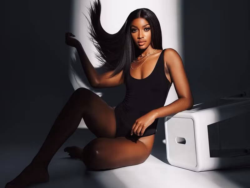 Trước Miss Charm 2023, Luyanda Zuma từng lọt top 10 Hoa hậu Nam Phi 2022.