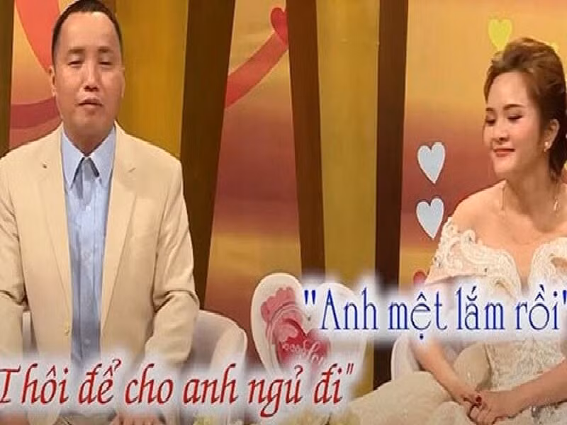 Không chỉ chương trình “2 ngày 1 đêm”, nhiều chương trình, đêm nhạc cũng vướng lùm xùm phản cảm. “Vợ chồng son” là một trong số đó. Khán giả từng bức xúc việc chương trình này liên tục đặt tiêu đề nhạy cảm, khai thác quá đà đời sống tình dục của các cặp đôi khách mời. Ảnh: Giao thông