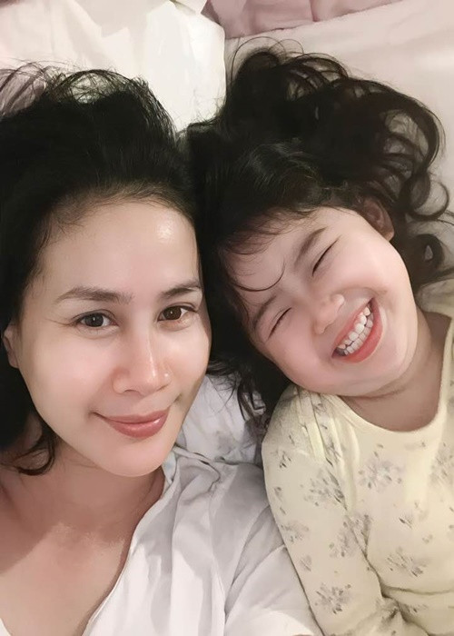 Bé Hera càng lớn càng hiểu chuyện.