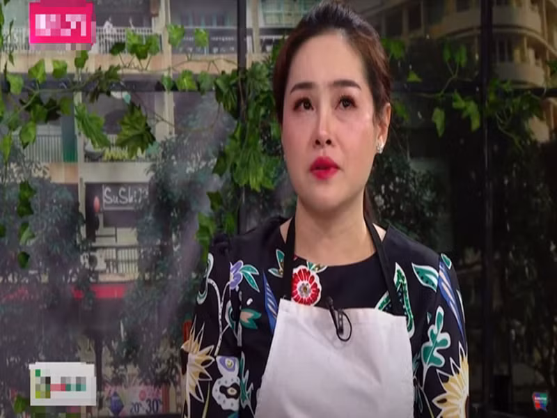 Sau 4 tháng sinh con, Phi Nga bị trầm cảm. "Trong quá trình chăm sóc con mình không ngủ được. Anh Long là đàn ông, không biết cách để chăm phụ mình. Thậm chí 1 tuần hai vợ chồng không gặp mặt nhau”, cô trải lòng. Tuy nhiên, Phi Nga không trách chồng vì lúc đó, anh gặp nhiều áp lực trong công việc. Ảnh: Yan