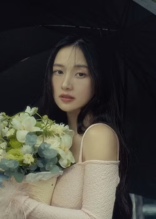 Hiện tại, người đẹp không hẹn hò ai. Ảnh: FBNV