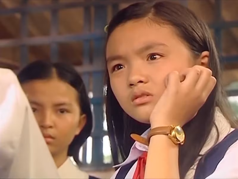 Sinh năm 1994, Nhật Hạ sớm nổi tiếng khi đóng phim "Mùi ngò gai" và "Gia đình phép thuật". Ảnh: VTC