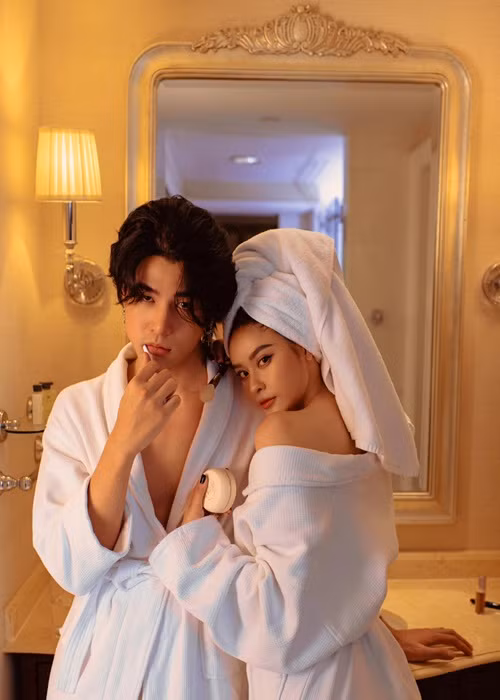 Chan dung my nam Khuong Le than mat ben Truong Quynh Anh