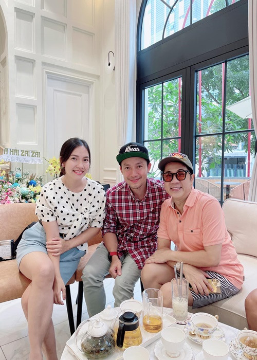 "Sau này, hai vợ chồng thống nhất trong quan điểm dạy con. Khi người này dạy thì người kia không được can thiệp vào", Tiến Đạt chia sẻ trên Zing. Ảnh: FBNV