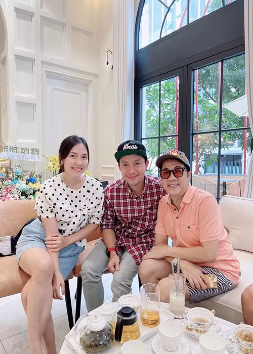 "Sau này, hai vợ chồng thống nhất trong quan điểm dạy con. Khi người này dạy thì người kia không được can thiệp vào", Tiến Đạt chia sẻ trên Zing. Ảnh: FBNV