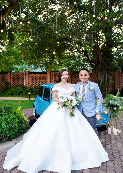 Tiến Đạt bí mật hẹn hò Thụy Vy. Đám cưới của cặp đôi diễn ra vào tháng 12/2018. Ảnh: FBNV