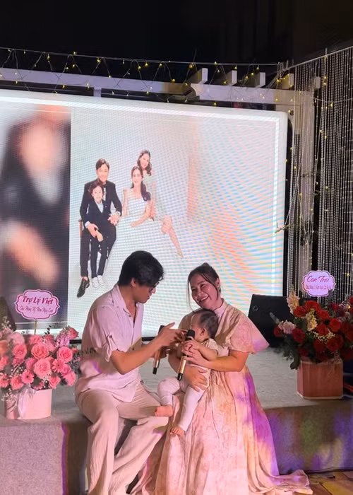 Doanh nhân Ngọc Tiền từng chia sẻ trên Vietnamnet, sau khi kết hôn, niềm vui được làm vợ, làm mẹ khiến cô thấy mình là người phụ nữ viên mãn.