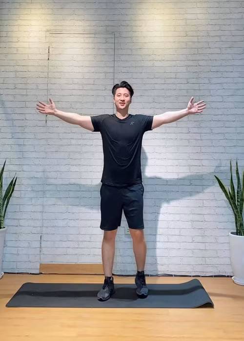 Trọng Hưng tích cực luyện tập thể thao, ăn uống khoa học để giảm cân. Ảnh: FBNV