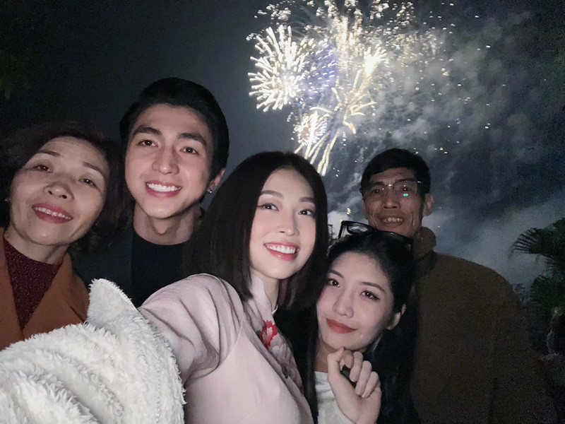 Phương Nga được bố mẹ chồng yêu thương.